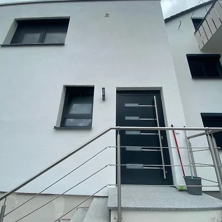 Stn Business - Mit Parkplatz & Balkon, Terrasse & Fussbodenheizung, Netflix Premium, Zentral Zu Audi & Schwarz Gruppe * 바트프리에드리히셸