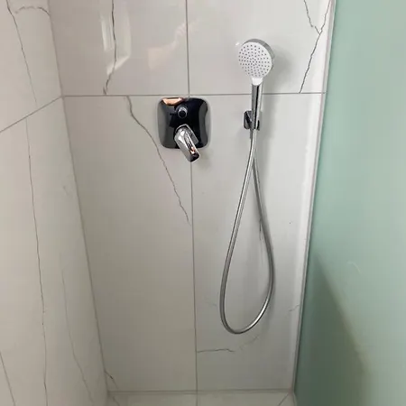 Stn Business - Mit Parkplatz & Balkon, Terrasse & Fussbodenheizung, Netflix Premium, Zentral Zu Audi & Schwarz Gruppe *