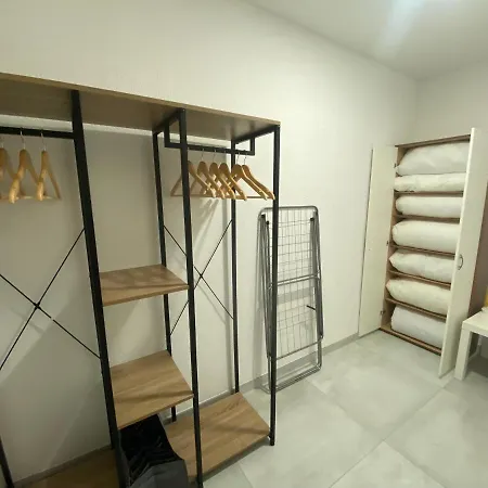 Apartment Business Suite: Netflix & Parking Near Audi *