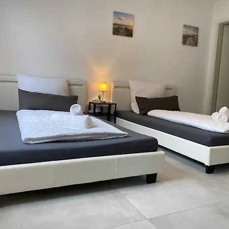 Stn Business - Mit Parkplatz&balkon, Terrasse&fußbodenheizung, Netflix Premium, Zentral Zu Audi&schwarz Gruppe * Bad Friedrichshall