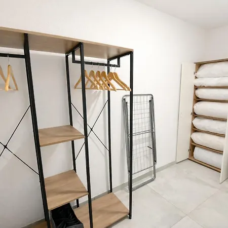 Stn Business - Mit Parkplatz & Balkon, Terrasse & Fussbodenheizung, Netflix Premium, Zentral Zu Audi & Schwarz Gruppe 바트프리에드리히셸