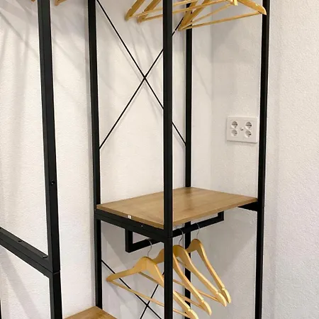 아파트 Stn Business - Mit Parkplatz & Balkon, Terrasse & Fussbodenheizung, Netflix Premium, Zentral Zu Audi & Schwarz Gruppe 바트프리에드리히셸